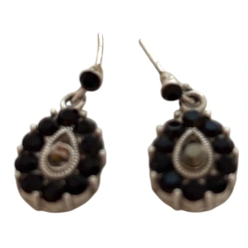 Vintage Style‎ Black Cluster Drop Earrings Silver Tone Teardrop Dangle Jewelry